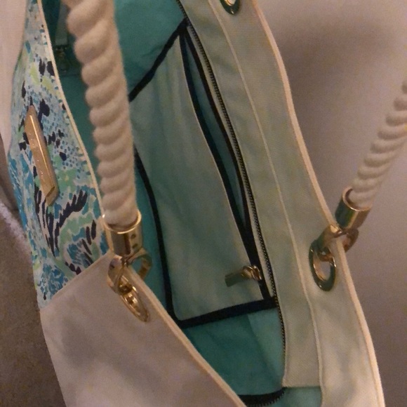 Lilly Pulitzer Beach Bag - Picture 4 of 6